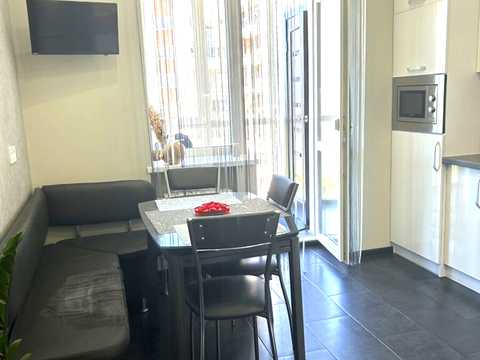квартира за адресою Роксоляни вул., 43-Б