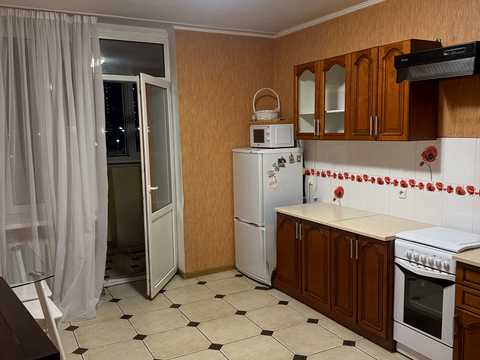 квартира за адресою Олени Пчілки вул., 2