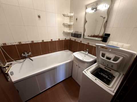 квартира за адресою Федьковича вул., 90