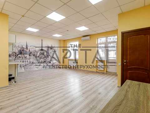 комерційна за адресою Глибочицька вул., 40