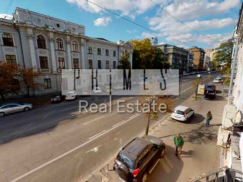 комерційна за адресою Саксаганського вул., 58