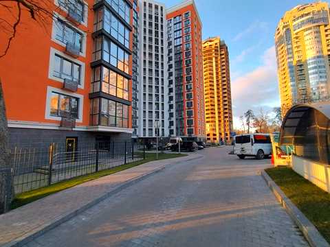 квартира за адресою Живописна вул., 3