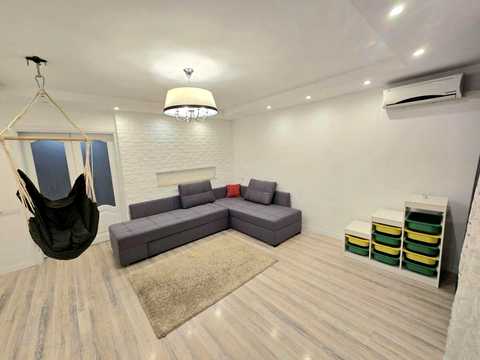квартира за адресою Дарницький бульв., 8