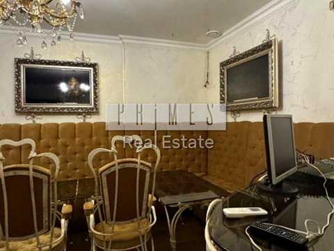 комерційна за адресою Вишгородська вул., 4