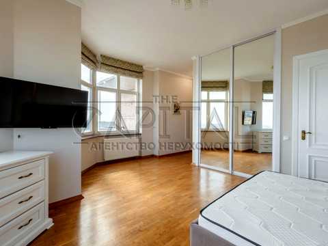 квартира по адресу Кловский спуск, 5