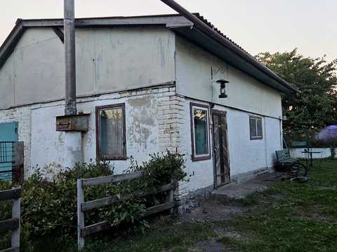дом по адресу Шкільна