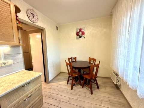 квартира за адресою Київ, Ревуцького вул., 17