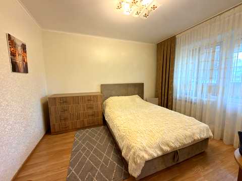 квартира за адресою Київ, Ревуцького вул., 17