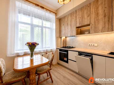 квартира за адресою Микільсько-Ботанічна вул., 17/19
