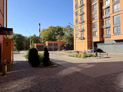 квартира за адресою Євгена Чикаленка вул. (Аржанова), 3