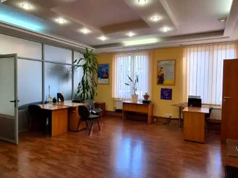 комерційна за адресою Слобожанський просп. (ім. газети Правда), 73