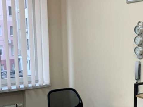комерційна за адресою Крутогірний узвіз (Рогальова), 28