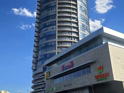 квартира по адресу Королеви Єлизавети ІІ ул. (Глинки), 2