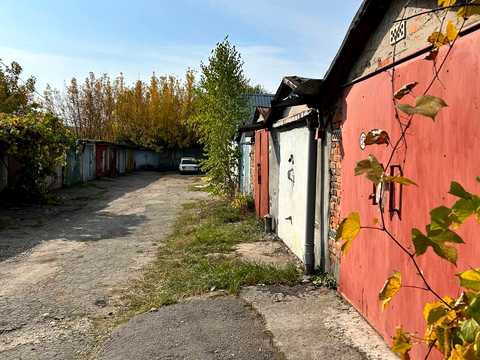 паркоместо по адресу Степанкова ул., 36