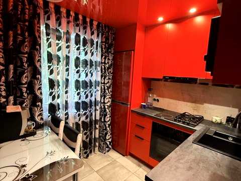 квартира за адресою Київ, Салютна вул., 9