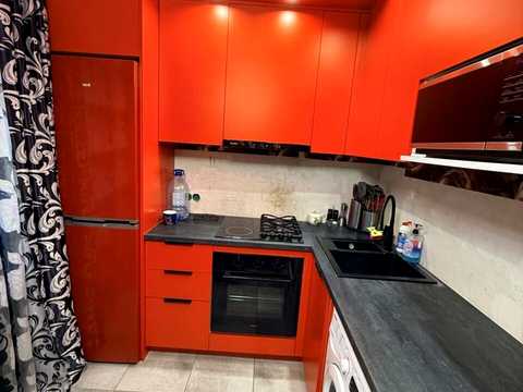 квартира за адресою Київ, Салютна вул., 9