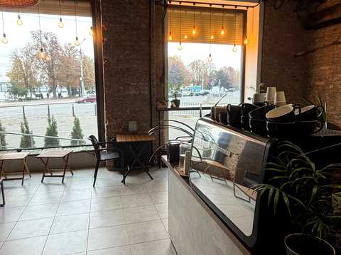 комерційна за адресою Січеславська Набережна вул., 27