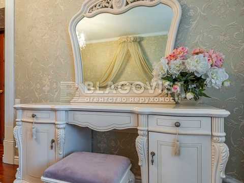квартира по адресу Михаила Котельникова ул., 37-А