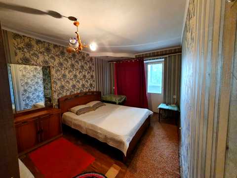 квартира за адресою Степана Бандери вул., 49