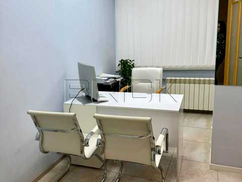 комерційна за адресою Київ, Дніпровська набережна вул., 25