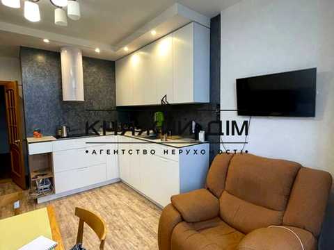 квартира за адресою Воскресенська вул., 12-А