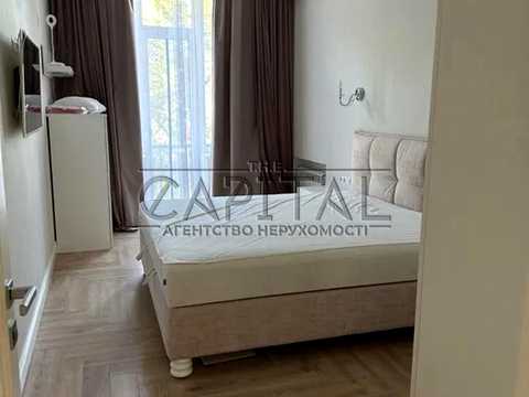 квартира за адресою Заньковецької вул., 8