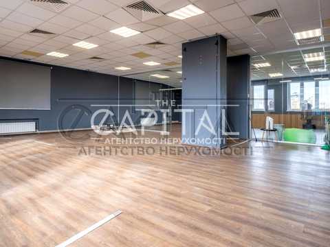 комерційна за адресою Київ, Дегтярна вул., 43