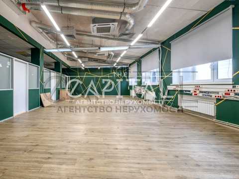 комерційна за адресою Київ, Дегтярна вул., 43