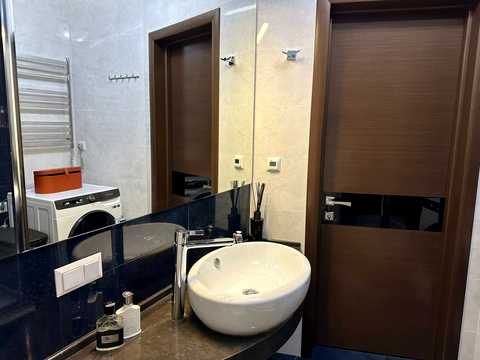 квартира за адресою Регенераторна вул., 4 к3