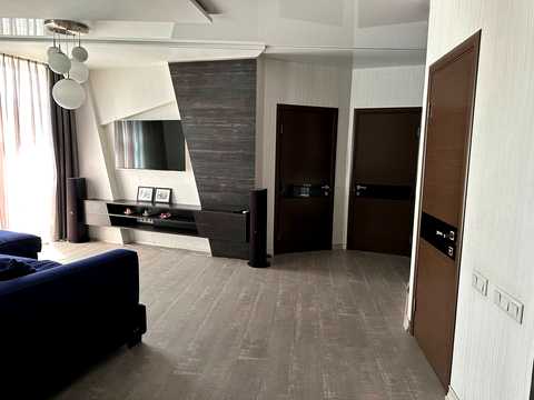 квартира за адресою Регенераторна вул., 4 к3