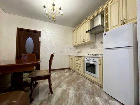 квартира по адресу Степана Бандери ул., 40/2ж