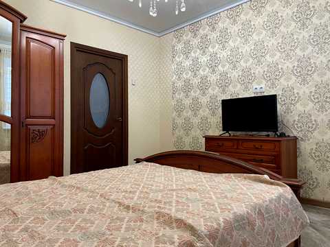 квартира по адресу Степана Бандери ул., 40/2ж