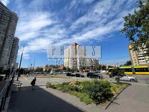 комерційна за адресою Харківське шосе, 57