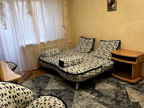 квартира за адресою Соборності просп. (Возз'єднання), 1-А