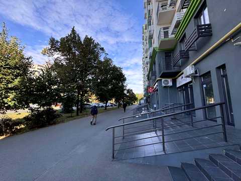 коммерческая по адресу Петра Сагайдачного ул., 2