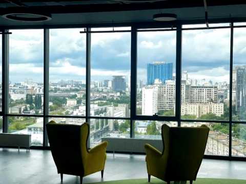 комерційна за адресою Короленківська вул., 4