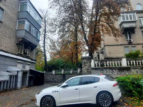 квартира за адресою Кловський узвіз, 13