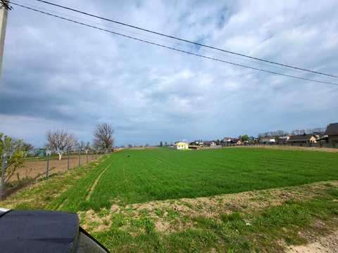 ділянка за адресою с. Обарів, Паркова