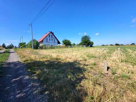 ділянка за адресою с. Обарів, Паркова