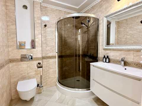 квартира за адресою Угорницька вул., 10-А