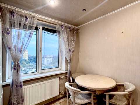 квартира за адресою житловий масив Тополя-1 вул., 18