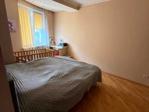 квартира за адресою Наукова вул., 49-А
