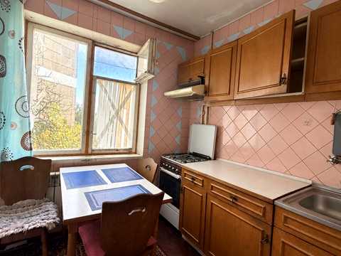 квартира за адресою Композитора Лятошинського вул., 8-А