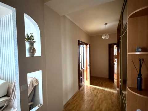 квартира за адресою Наукова вул., 49-А