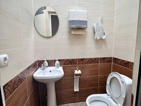 комерційна за адресою Михайла Грушевського вул., 41