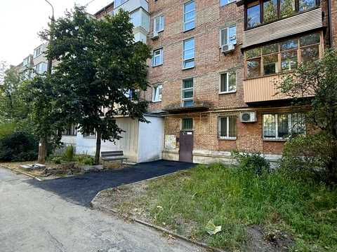коммерческая по адресу Уинстона Черчилля ул. (Красноткацкая), 20