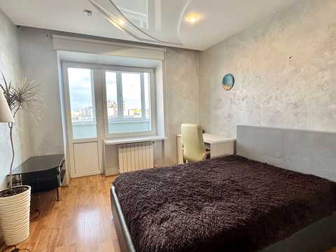 квартира за адресою Київ, Анни Ахматової вул., 31