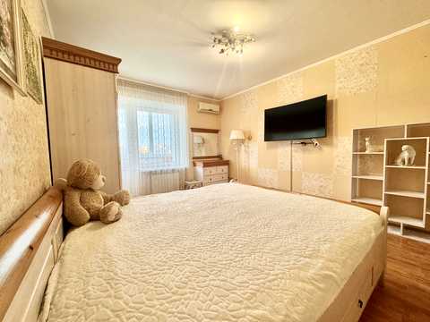 квартира за адресою Київ, Анни Ахматової вул., 31