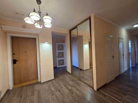 квартира по адресу Старонаводницкая ул., 8-Б