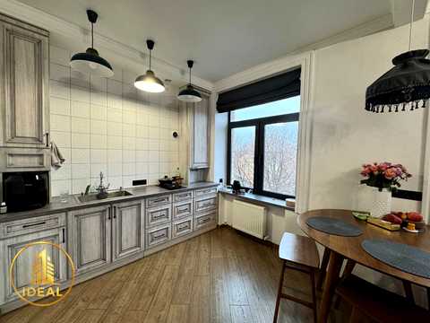 квартира за адресою Кривий Ріг, Поштовий просп. (Карла Маркса), 48